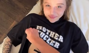 novinha muito linda dos peitinhos pequenos